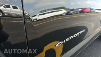 2019 Jeep Cherokee Latitude - miniatura 28