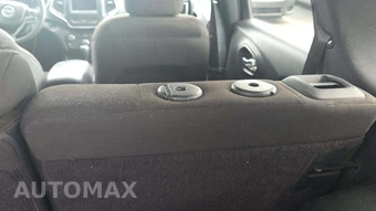 2019 Jeep Cherokee Latitude – miniatura 28