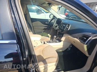 2019 Jeep Cherokee Latitude – miniatura 8
