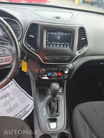 2019 Jeep Cherokee Latitude - miniatura 11