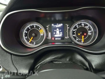 2019 Jeep Cherokee Latitude - miniatura 6