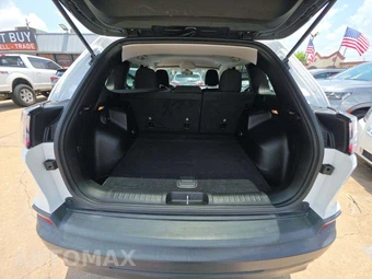2019 Jeep Cherokee Latitude - miniatura 8