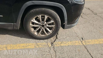 2019 Jeep Cherokee Latitude - miniatura 24