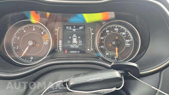 2019 Jeep Cherokee Latitude - miniatura 26