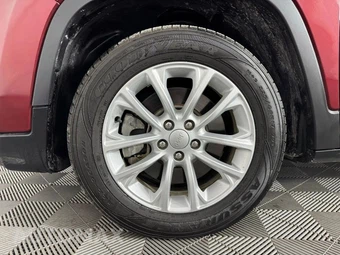 2019 Jeep Cherokee Latitude - miniatura 40
