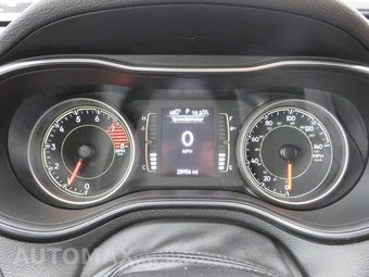 2019 Jeep Cherokee Latitude - miniatura 14
