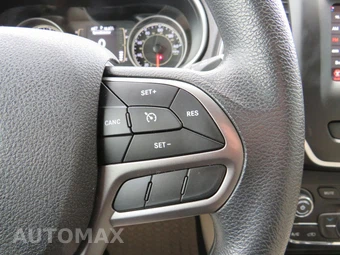 2019 Jeep Cherokee Latitude - miniatura 17