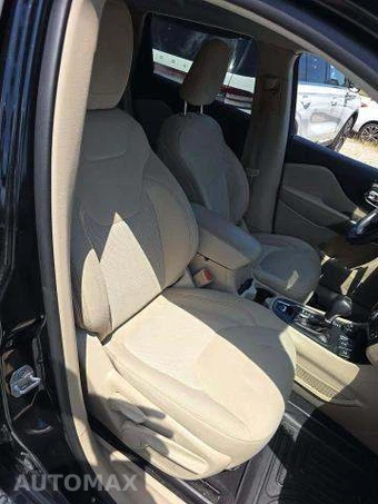 2019 Jeep Cherokee Latitude - miniatura 18