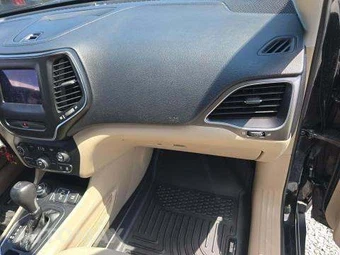 2019 Jeep Cherokee Latitude - miniatura 19