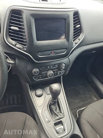 2019 Jeep Cherokee Latitude – miniatura 11