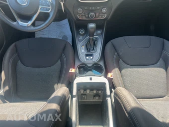 2019 Jeep Cherokee Latitude - miniatura 18
