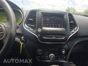 2019 Jeep Cherokee Latitude - miniatura 7