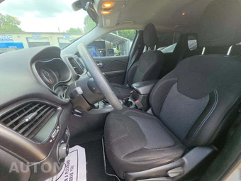 2019 Jeep Cherokee Latitude - miniatura 6