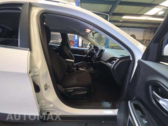 2019 Jeep Cherokee Latitude - miniatura 18