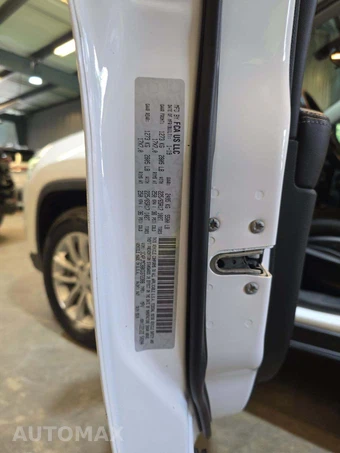 2019 Jeep Cherokee Latitude - miniatura 5