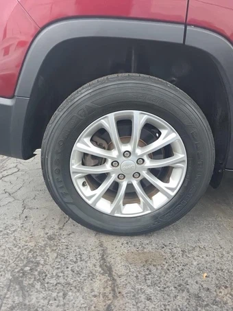 2019 Jeep Cherokee Latitude - miniatura 10