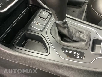 2019 Jeep Cherokee Latitude Plus - miniatura 19