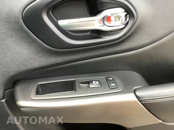 2019 Jeep Cherokee Latitude Plus - miniatura 39
