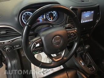 2019 Jeep Cherokee Latitude Plus - miniatura 8
