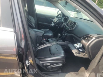 2019 Jeep Cherokee Latitude Plus - miniatura 8