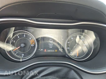 2019 Jeep Cherokee Latitude Plus - miniatura 12