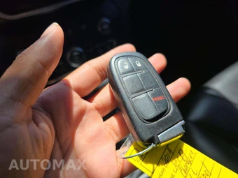 2019 Jeep Cherokee Latitude Plus - miniatura 5