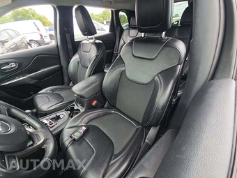 2019 Jeep Cherokee Latitude Plus - miniatura 3