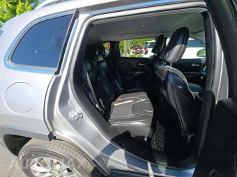 2019 Jeep Cherokee Latitude Plus - miniatura 13