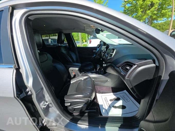 2019 Jeep Cherokee Latitude Plus - miniatura 15