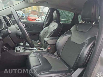 2019 Jeep Cherokee Latitude Plus - miniatura 6