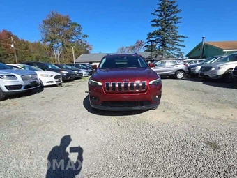 2019 Jeep Cherokee Latitude Plus - miniatura 2