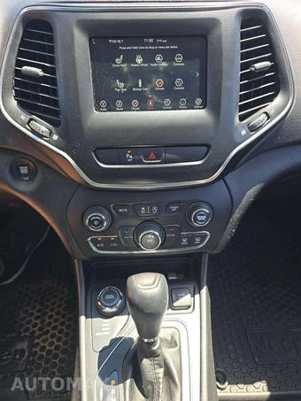 2019 Jeep Cherokee Latitude Plus - miniatura 10