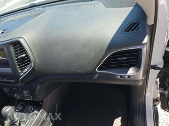 2019 Jeep Cherokee Latitude Plus - miniatura 19