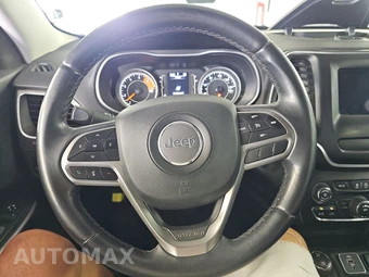 2019 Jeep Cherokee Latitude Plus - miniatura 10
