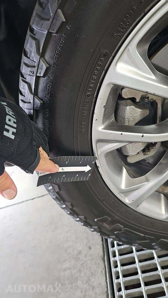 2019 Jeep Cherokee Latitude Plus - miniatura 30