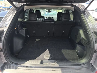 2019 Jeep Cherokee Latitude Plus - miniatura 16