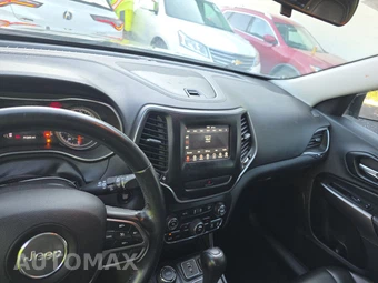 2019 Jeep Cherokee Latitude Plus - miniatura 11