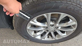 2019 Jeep Cherokee Latitude Plus - miniatura 25