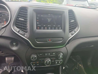 2019 Jeep Cherokee Latitude Plus - miniatura 10