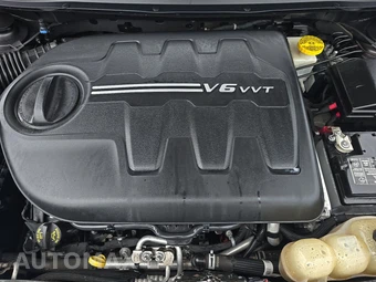 2019 Jeep Cherokee Latitude Plus - miniatura 15