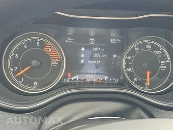 2019 Jeep Cherokee Limited – miniatura 12