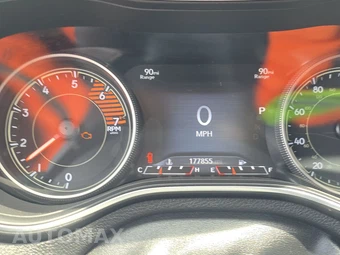 2019 Jeep Cherokee Limited – miniatura 12
