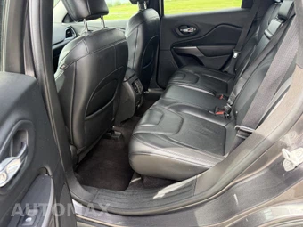 2019 Jeep Cherokee Limited – miniatura 11