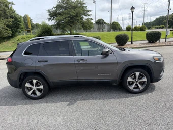 2019 Jeep Cherokee Limited – miniatura 3
