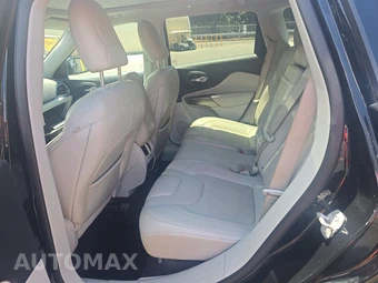 2019 Jeep Cherokee Limited – miniatura 13