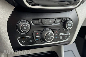 2019 Jeep Cherokee Limited - miniatura 35