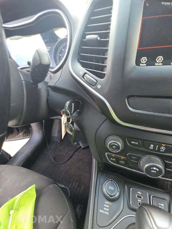 2019 Jeep Cherokee Sport - miniatura 5