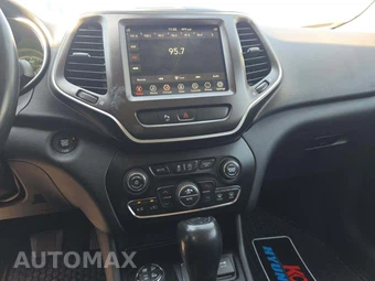 2019 Jeep Cherokee Trailhawk - miniatura 10