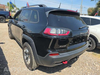 2019 Jeep Cherokee Trailhawk - miniatura 2