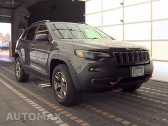 2019 Jeep Cherokee Trailhawk - miniatura 3